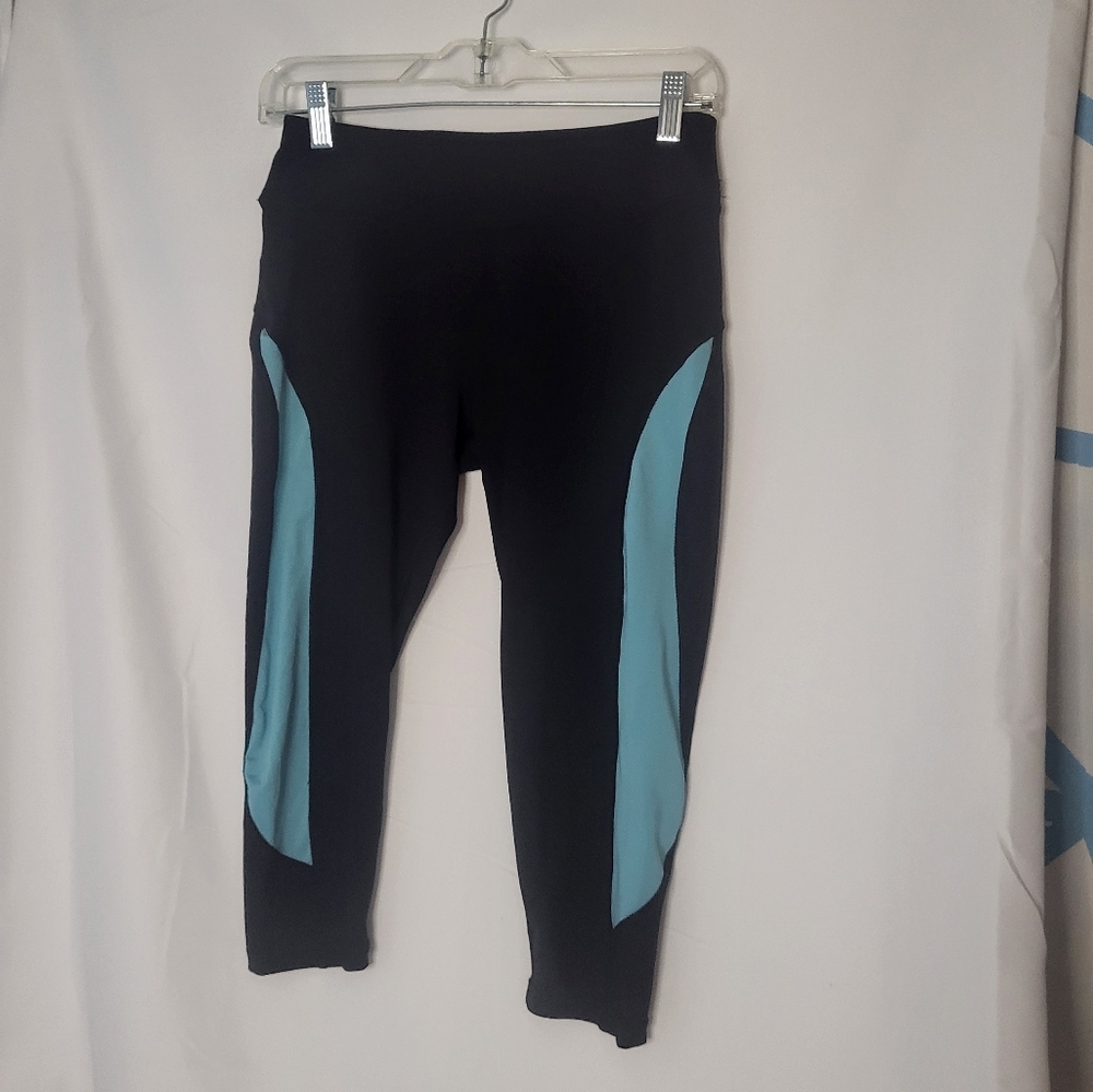 Bee and ceci active wear